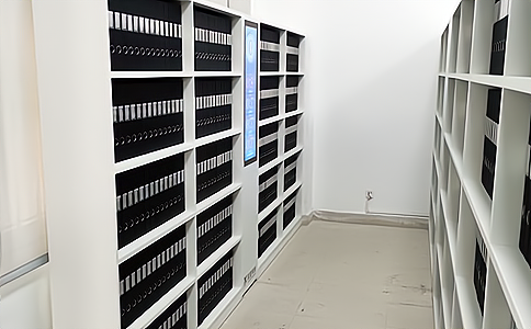 �ļ��n��������ʹ��RFID���g(sh��)�M(j��n)�й����ă�(y��u)�c(di��n)�c��̎